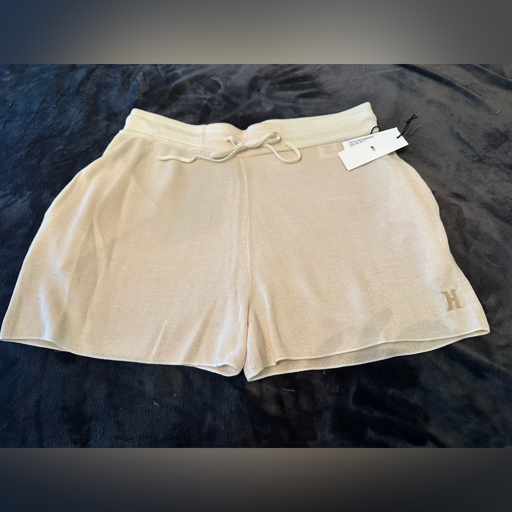 Honor the Gift women’s jungle shorts XL